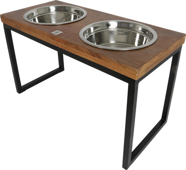 Houten dinnerset voor grote honden met zwart metalen frame van EST1941, inclusief twee RVS eetbakken van 24 cm met antisliprand