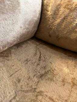 Petlando LikeOrtho Lucy orthopedische hondenmand met pluche binnenkant en stevige randen binnenkant