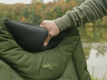 Delphin ErgoCARP stoel met memory foam hoofdsteun en verstelbare rugleuning 