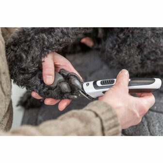 Accu-Tondeuse SLIM TR500 wit zwart ergonomische draadloze hondentrimmer voor de poten