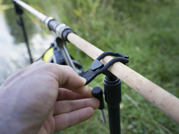 Hengel vast in Delphin LOX rod holder