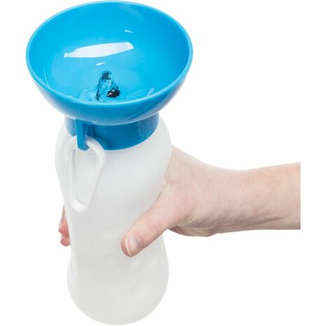 Trixie waterfles hond 550ml met drinkbak knijpen
