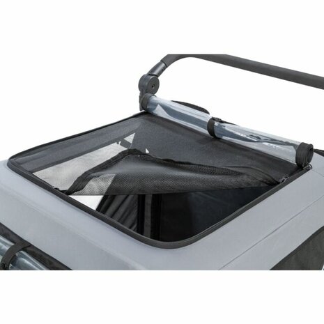 Inklapbare TRIXIE hondenfietskar XL in grijs en zwart met gaas-inzetstukken, reflectoren en een veiligheidsvlag. Ventilatie en 