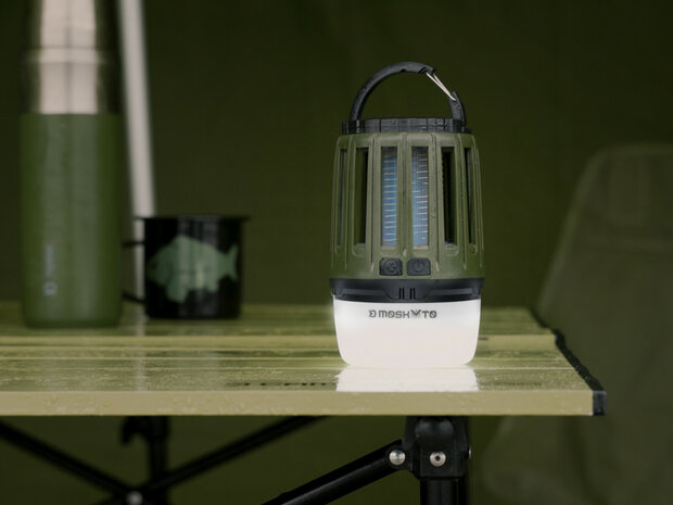Delphin MOSKYTO telescopische outdoor- en bivvylamp met UV-insectenval en ge&iuml;ntegreerde ophanghaak.