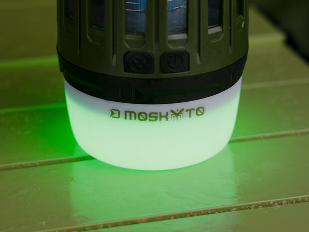Delphin MOSKYTO telescopische outdoor- en bivvylamp met UV-insectenval en ge&iuml;ntegreerde ophanghaak.