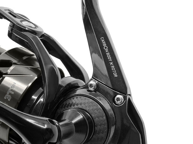 Delphin GRAYX compacte carbon spinning werpmolen met direct inschroefbare metalen slinger ergonomische rubberen grip en nauwkeu