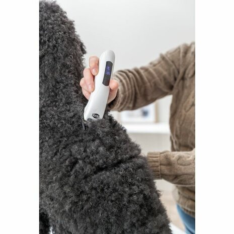 Trixie Accu-Tondeuse TR1600 snoerloze hondentondeuse met digitaal display en opzetkammen met LCD scherm